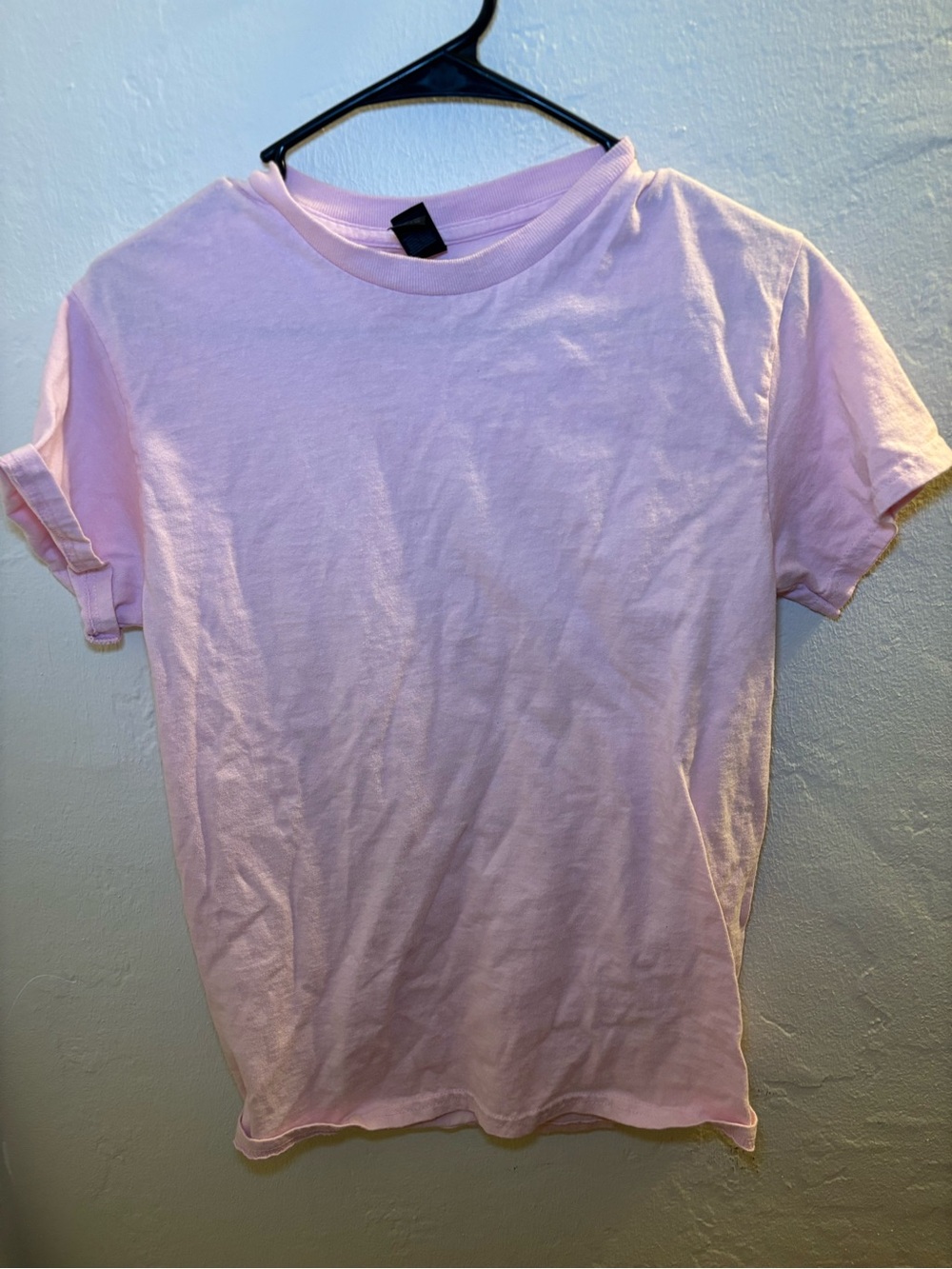Classic Men's Crew Neck T-Shirt - Light Pink